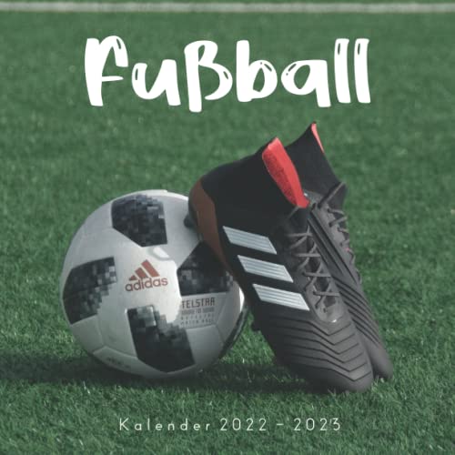 Fußball Kalender: Wandkalender 2022 2023 - 8.5x8.5 inches - Geschenke für Familie und Freunde